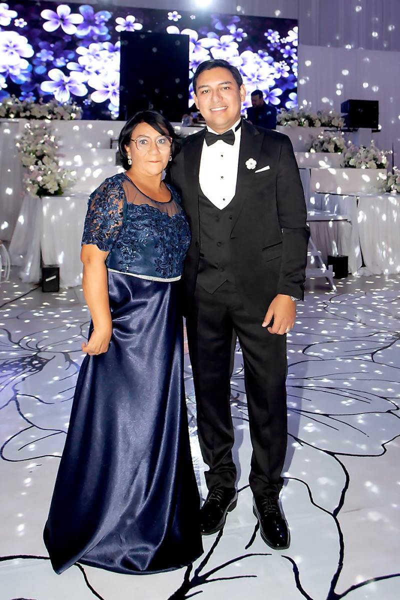 Marta Valle y su hijo José Luis Martínez.