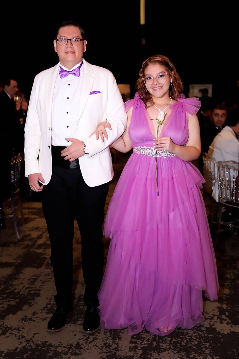 Norman y Zarah Flores.