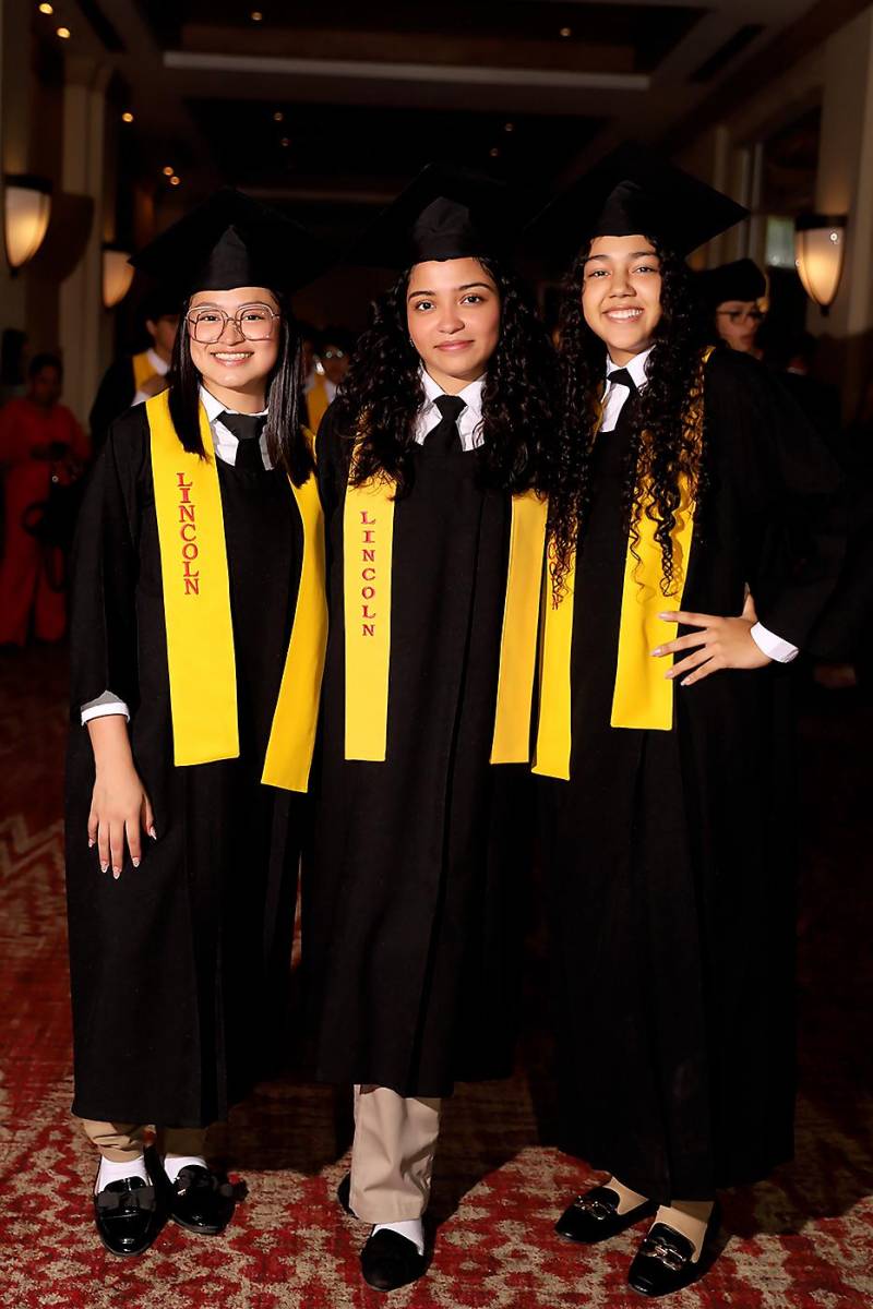 Alexandra Flores, Gloria Pérez y Tiffany Ramos