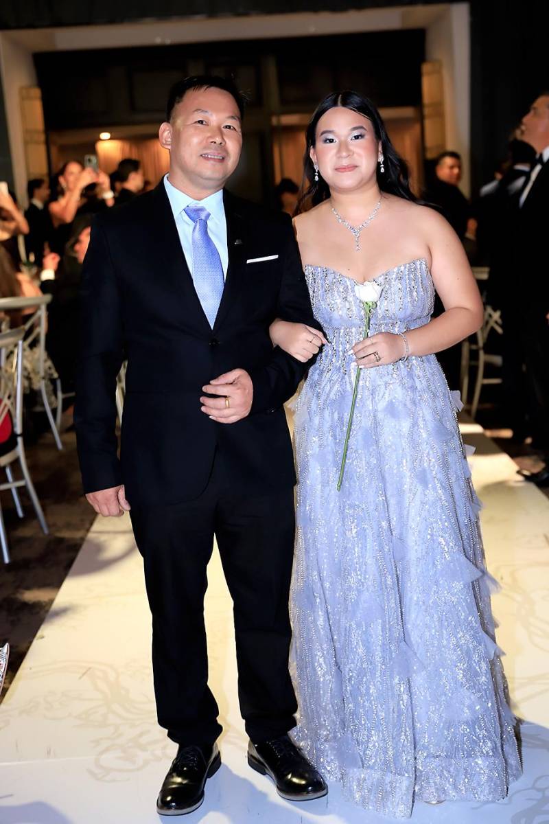 Javier y Xin Tong Emily Yang.