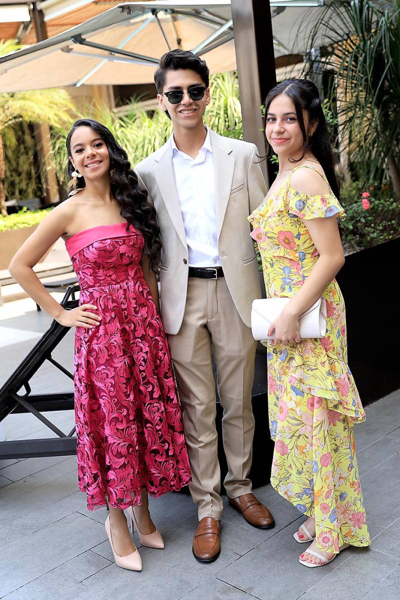 Eduarda Navarro, Luis Roberto Chiesa y Angela Cruz 