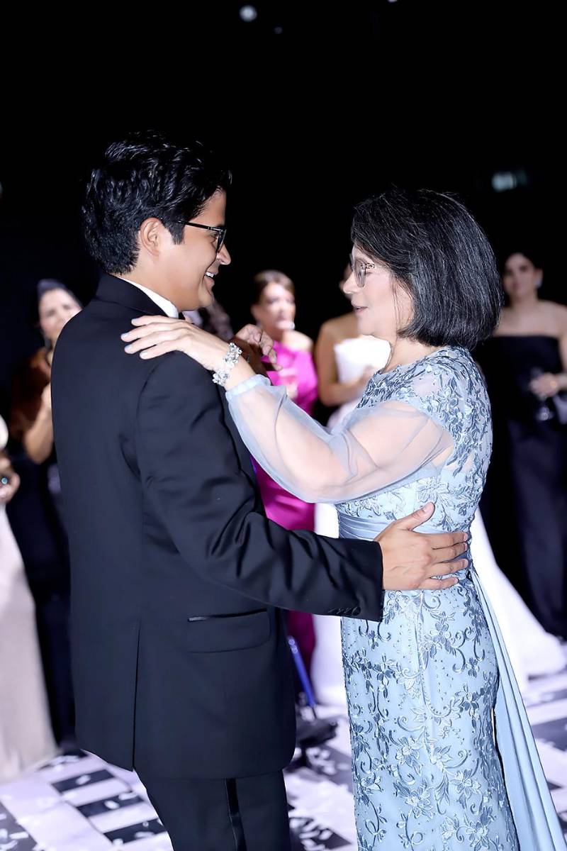 Fiesta nupcial de Allison Rivera y José Armando Erazo