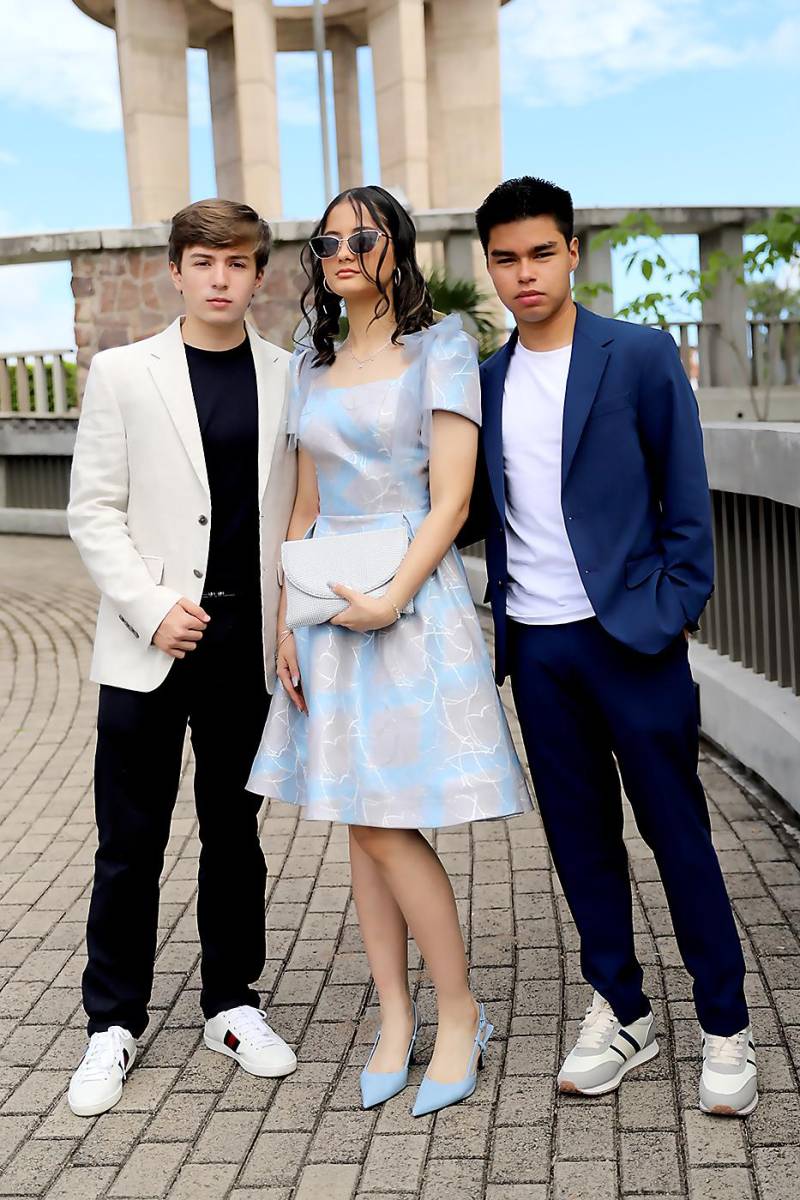 Carlos Urrutia ,Sofía Gonzales y Gerardo Reyes