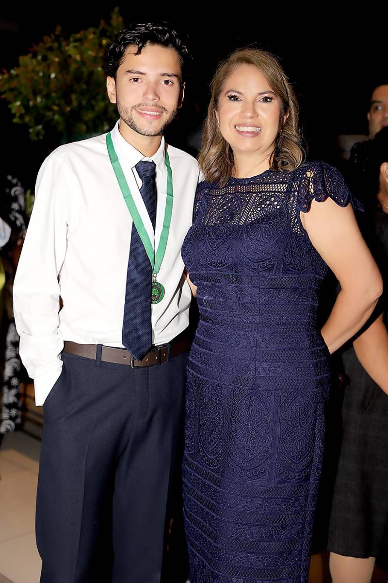 Fernando Moncada y Regina Rodríguez