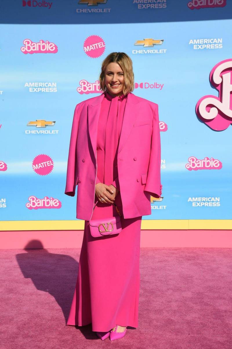 La directora de la película Greta Gerwig en Valentino.