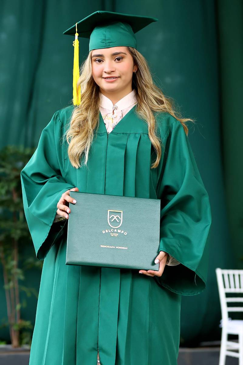 Graduación de los seniors 2026 de DelCampo School