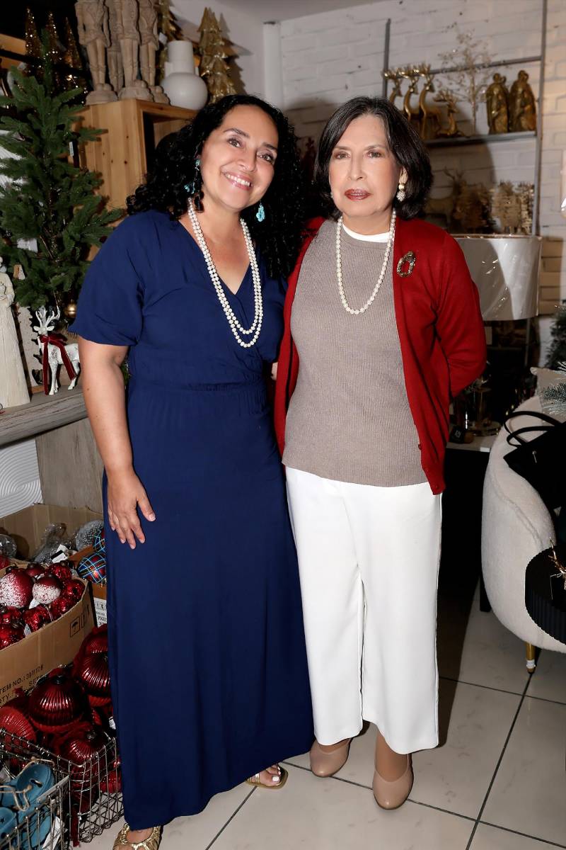 Natalia Carías y Lilian Flores. 