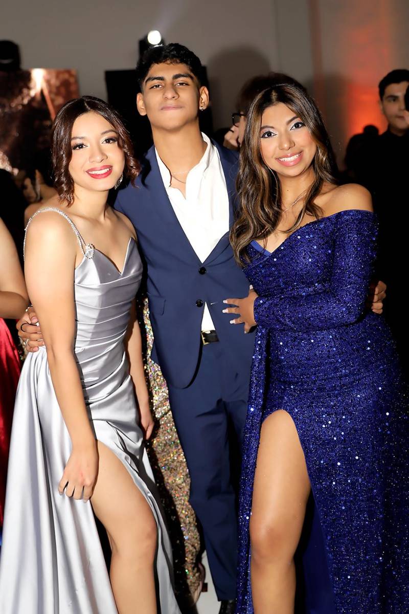 Etna Rivera, Daniel Dormes y Sara Barrientos.