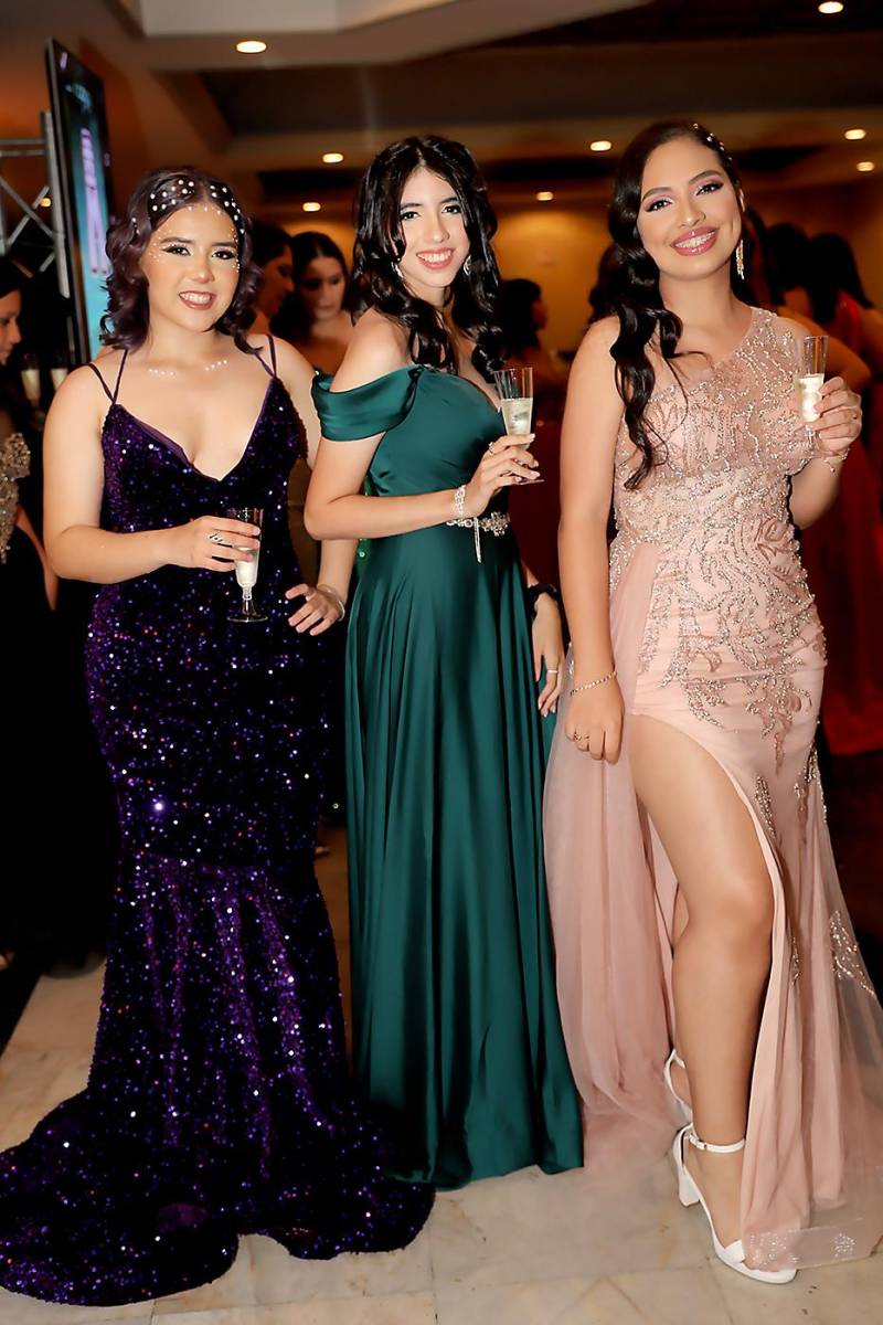 María Funes , Paola Romero y Maria José Ramirez