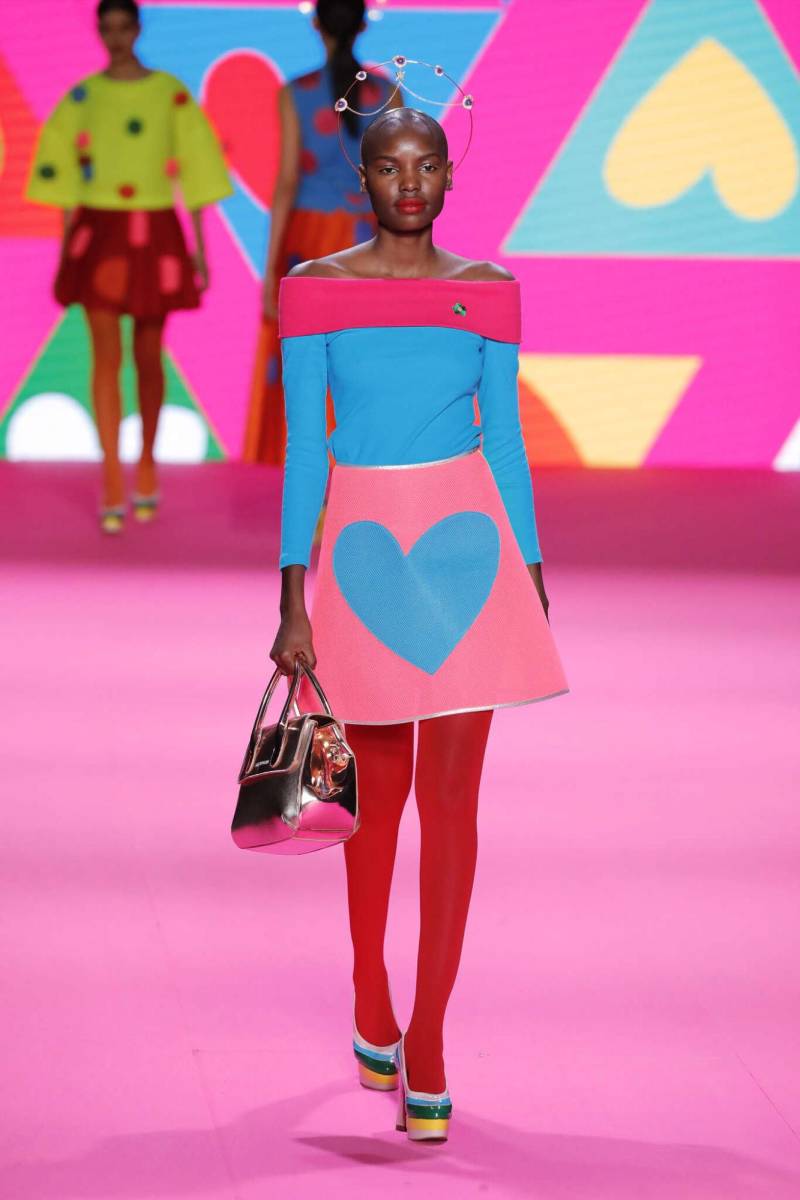 Los lunares protagonista de la colección de Agatha Ruiz de la Prada
