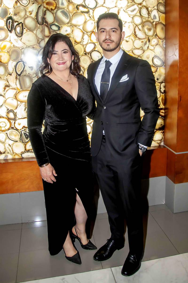 Fany Santos y John Pinto.