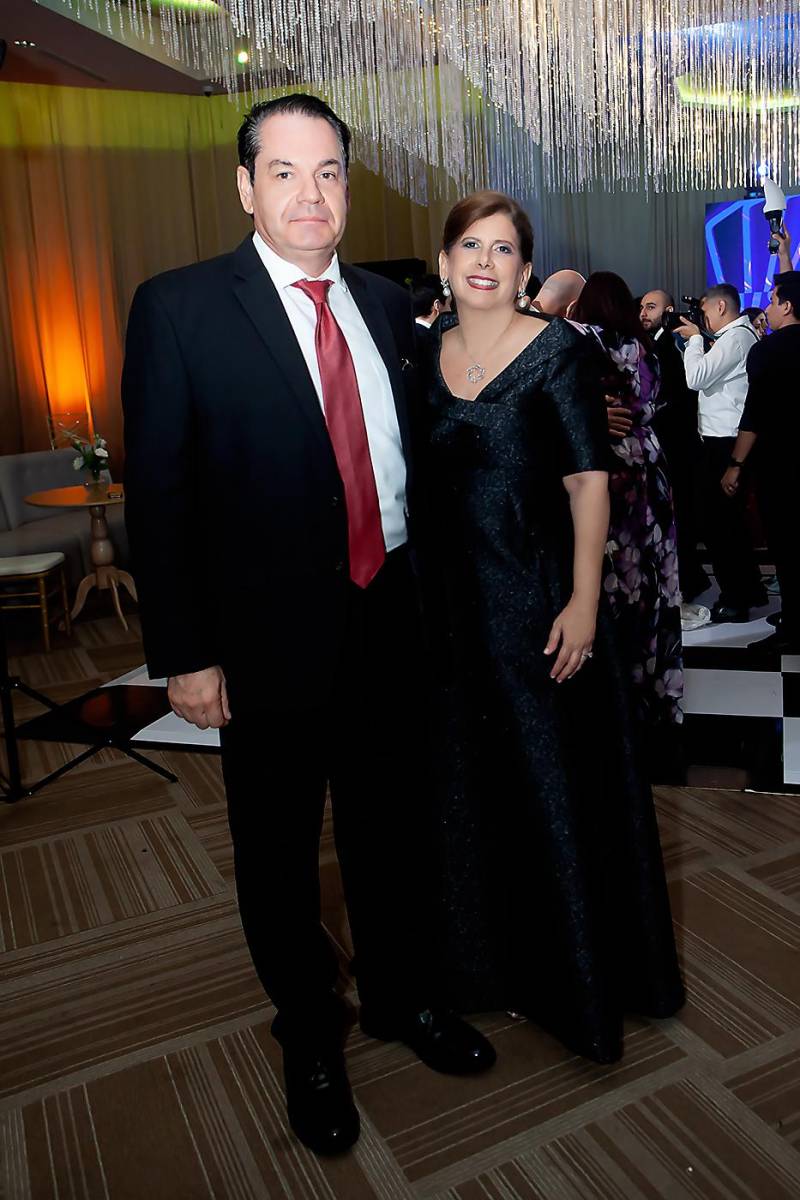 Juan y María Alexandra Vogelsang.