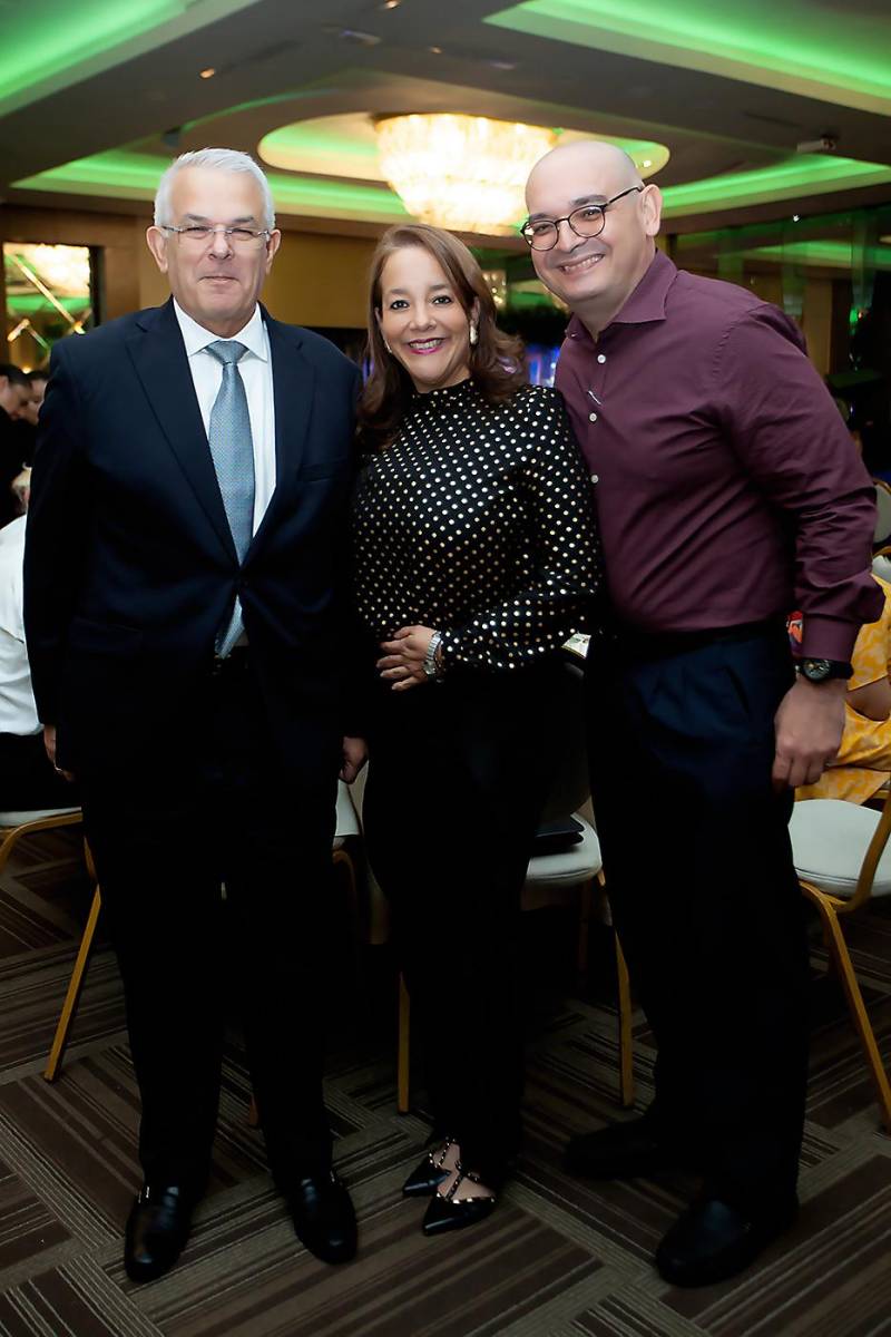 José Ramón, Alicia y José Luis Bueso.