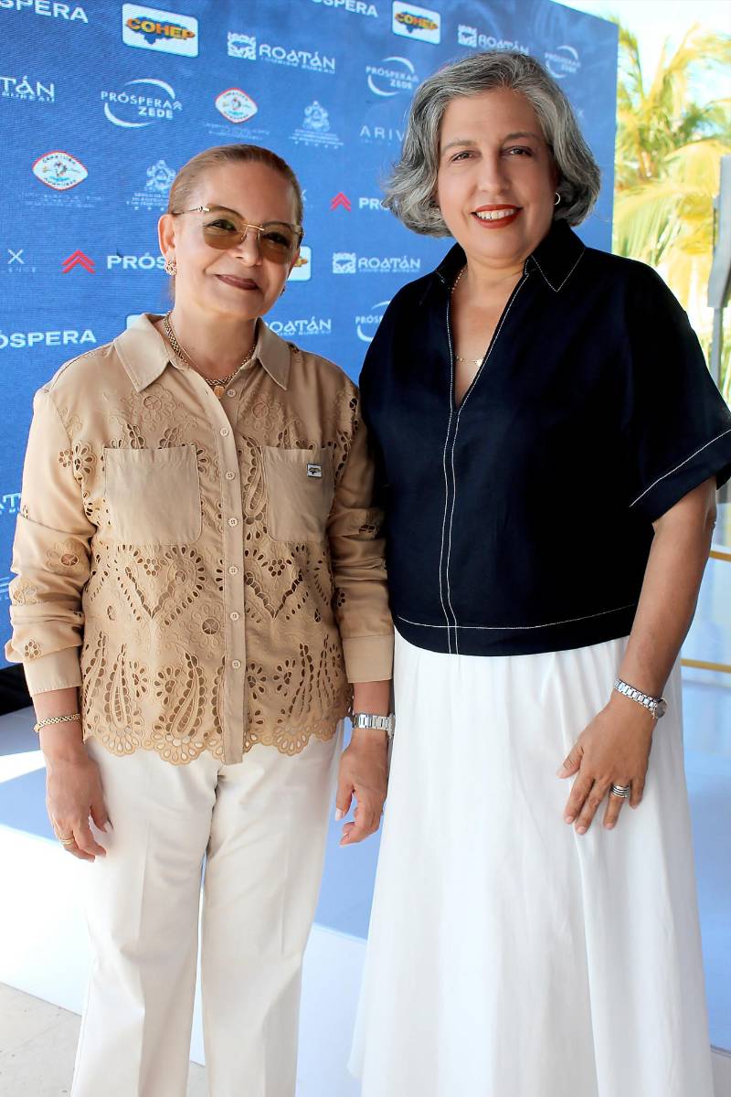 Anamaría Handal y Anabel Gallardo.