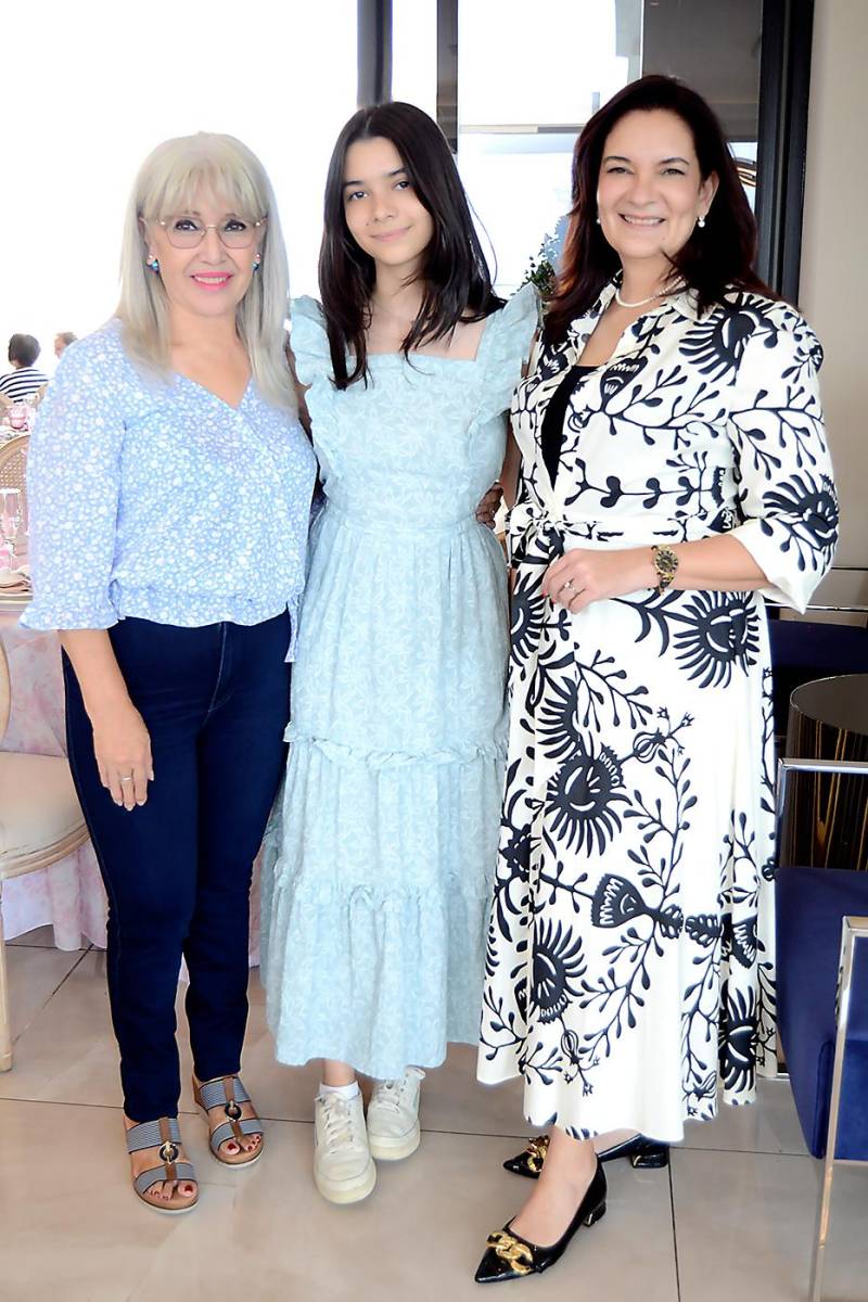 Lurian Flores, Andrea Bruhl y Sandri Bruh