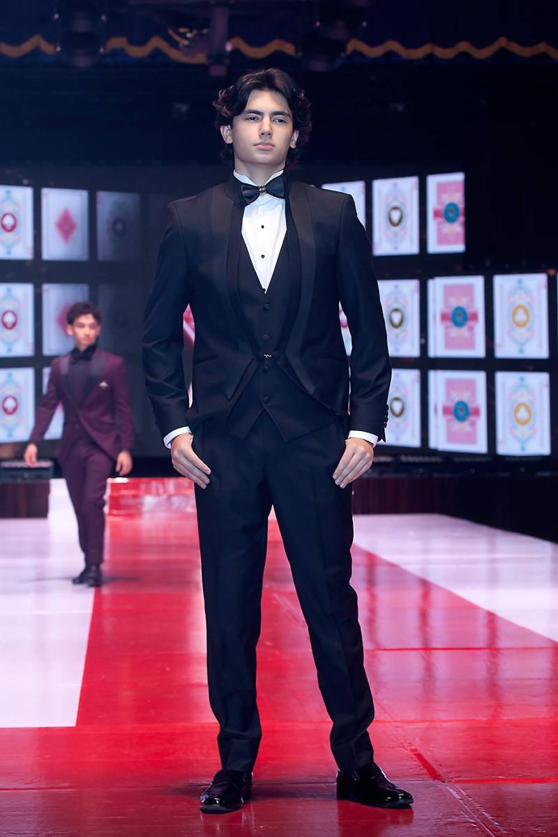 Senior Fashion Show “Ace of Style” de la Escuela Internacional Sampedrana 2025