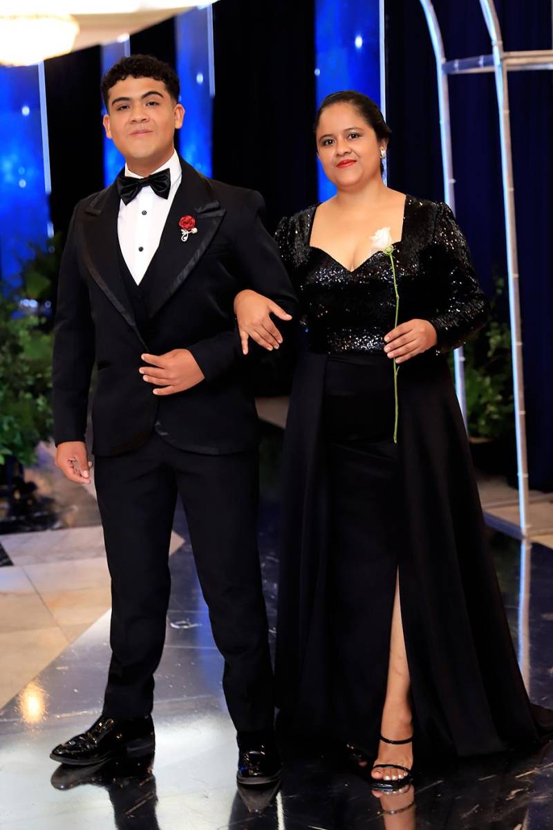 Adán Mendoza y Breni Varela.