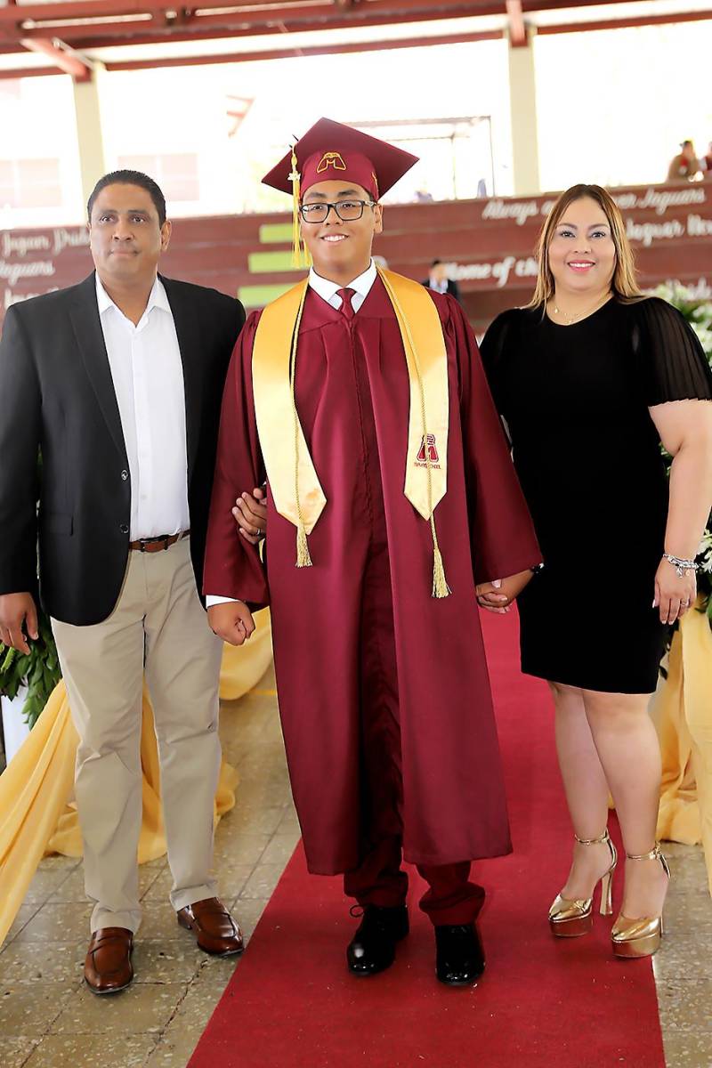 Graduación 2024 de Mayan School