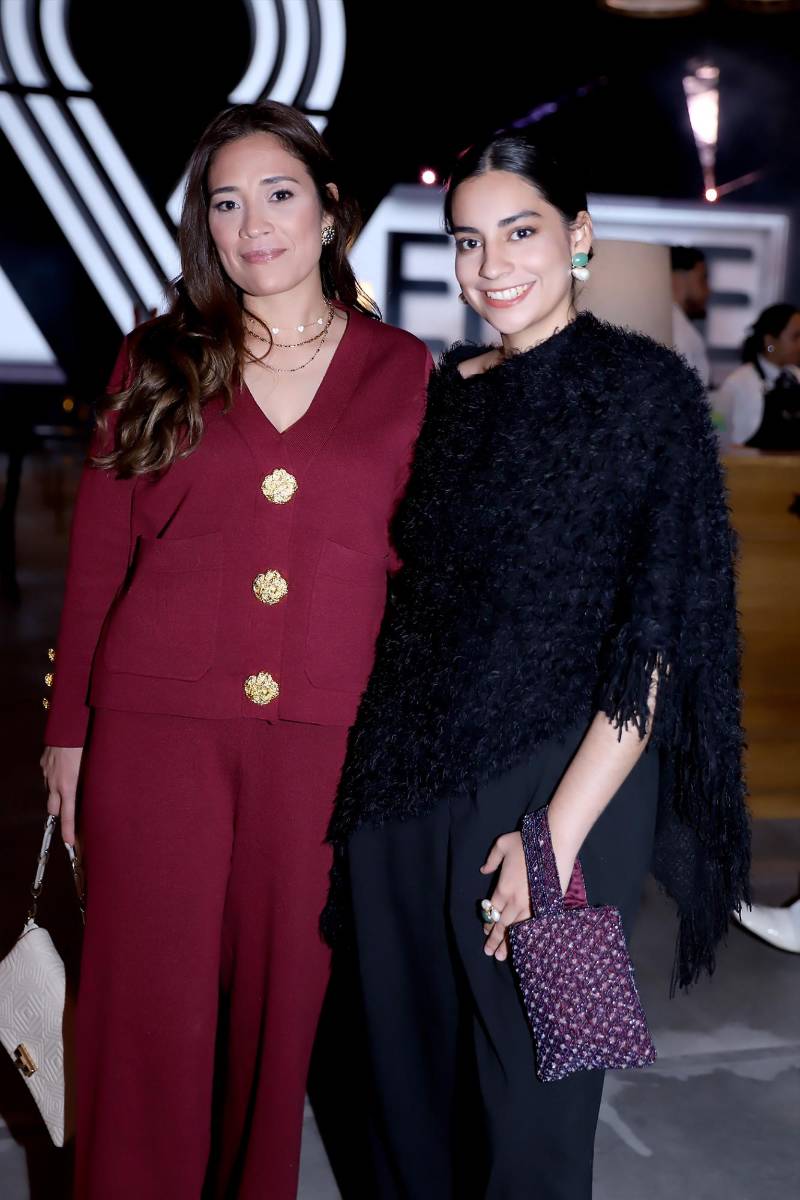 Aniutka Casanova y Natalia Custodio.