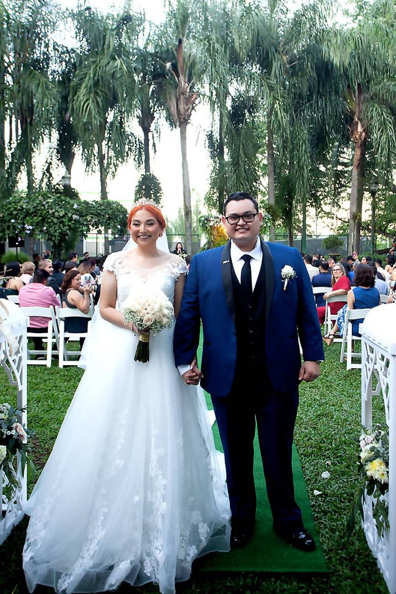 Douglas Flores y Annie Rivera. 