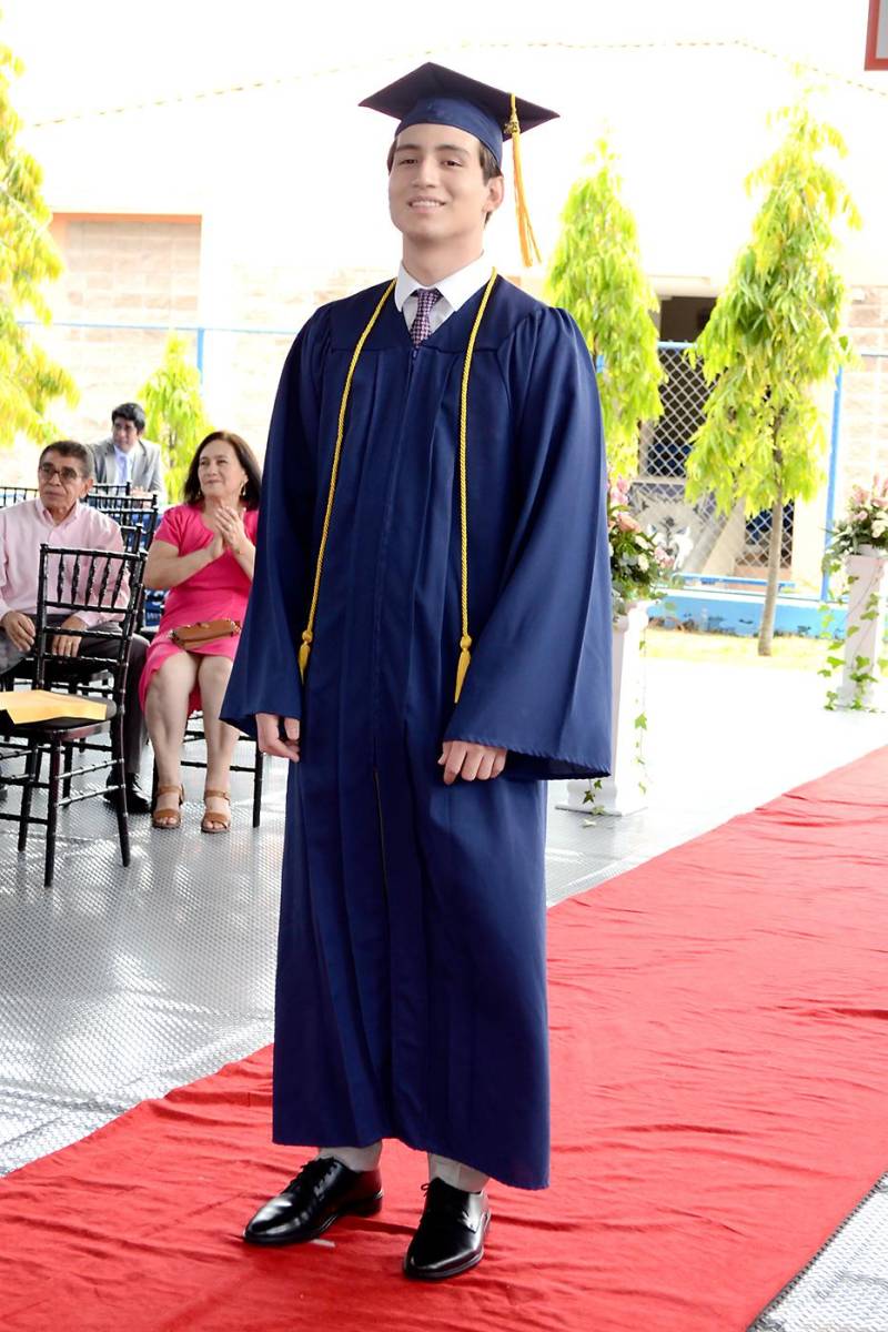 Adrián Reyes.