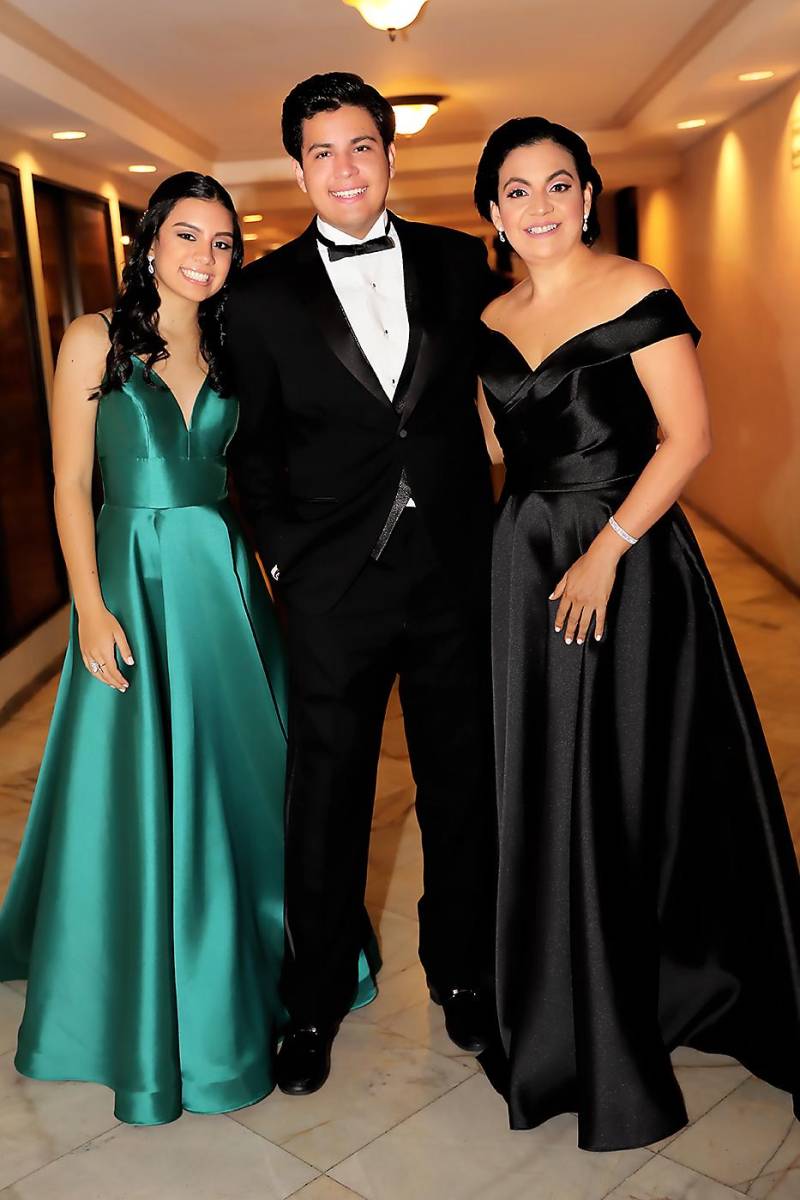 Así vivieron su prom night los senior 2022 de La Academia Los Pinares