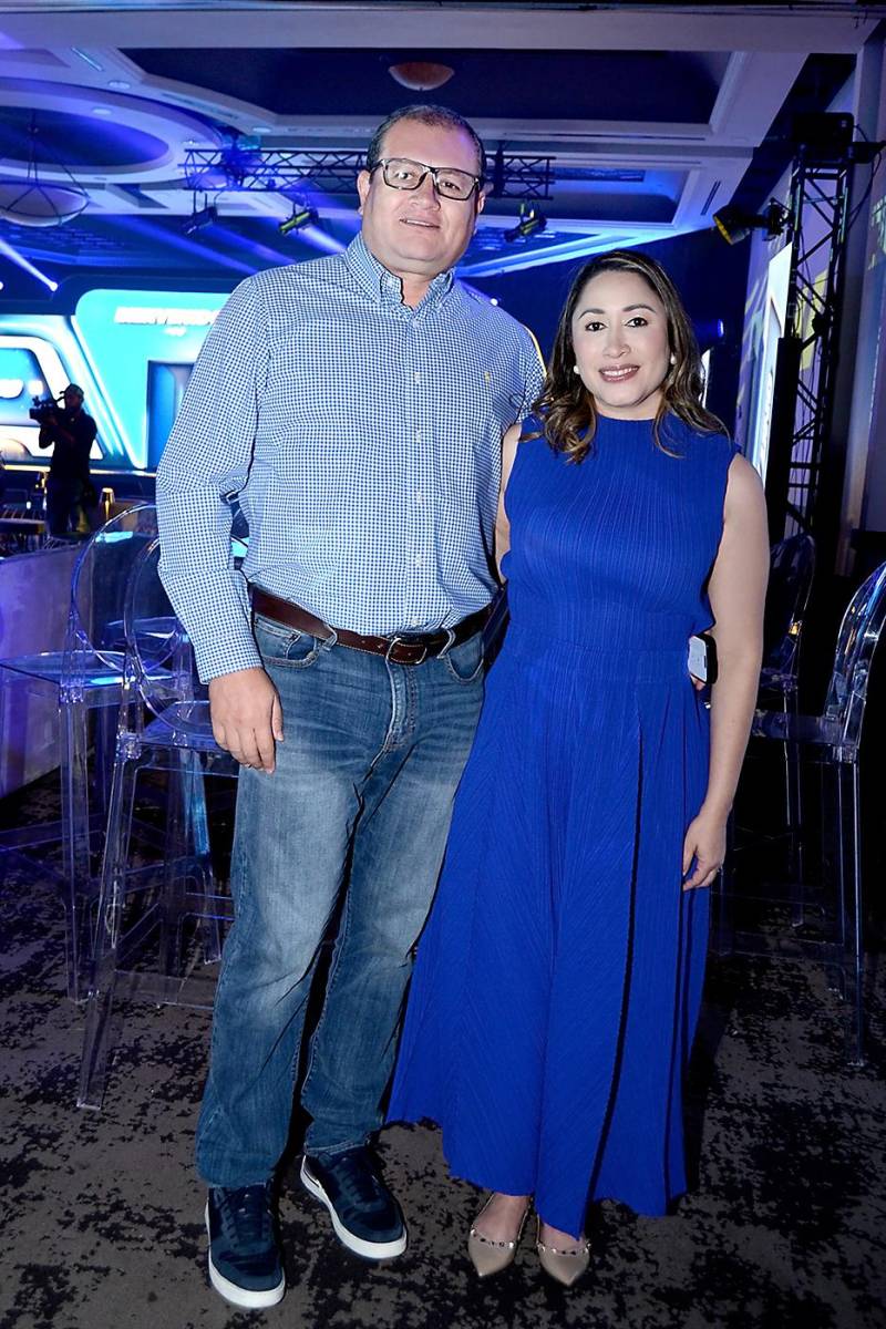 Armando Puerto y Montserrat Hernandez.