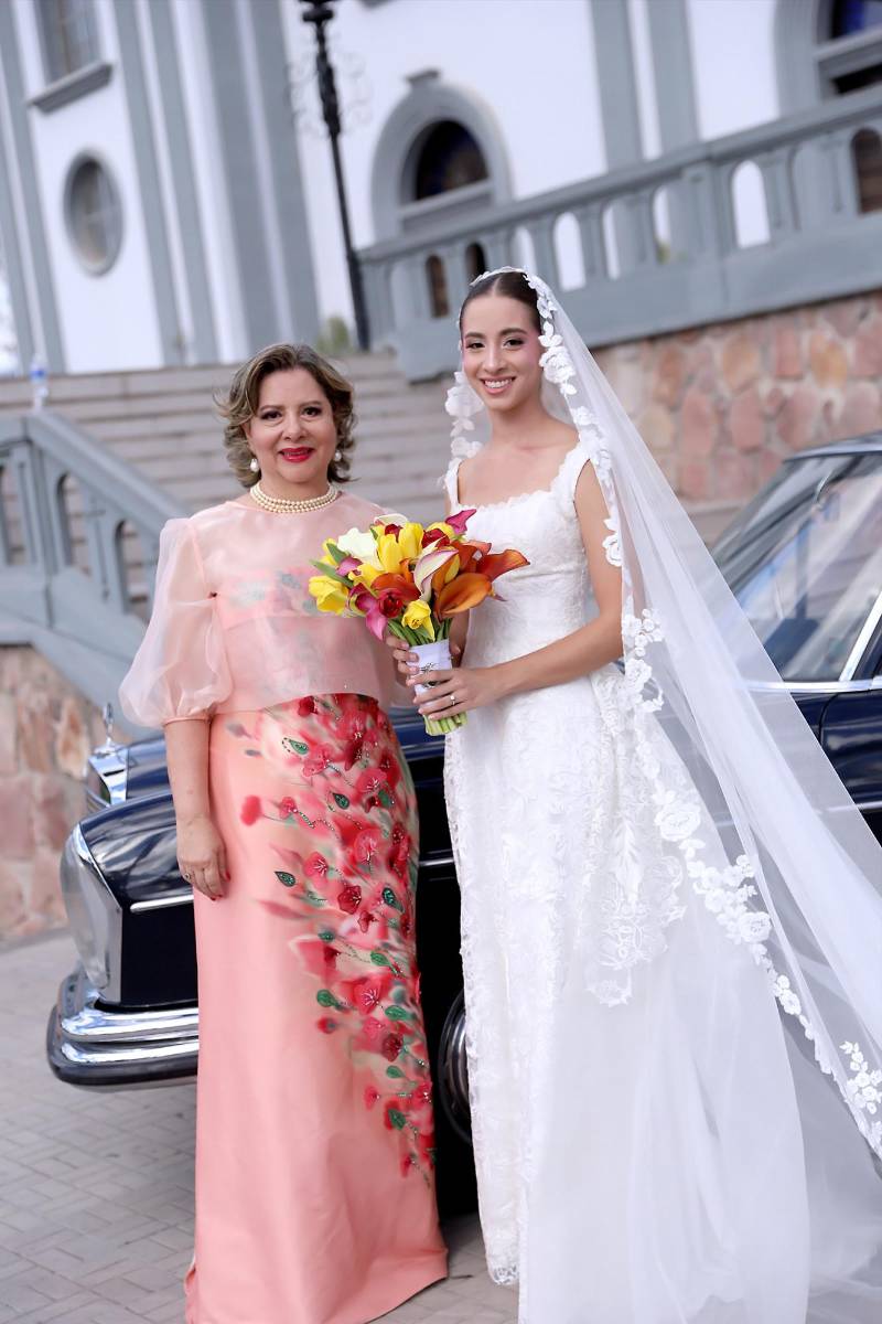 Dinorah y Victoria Villeda