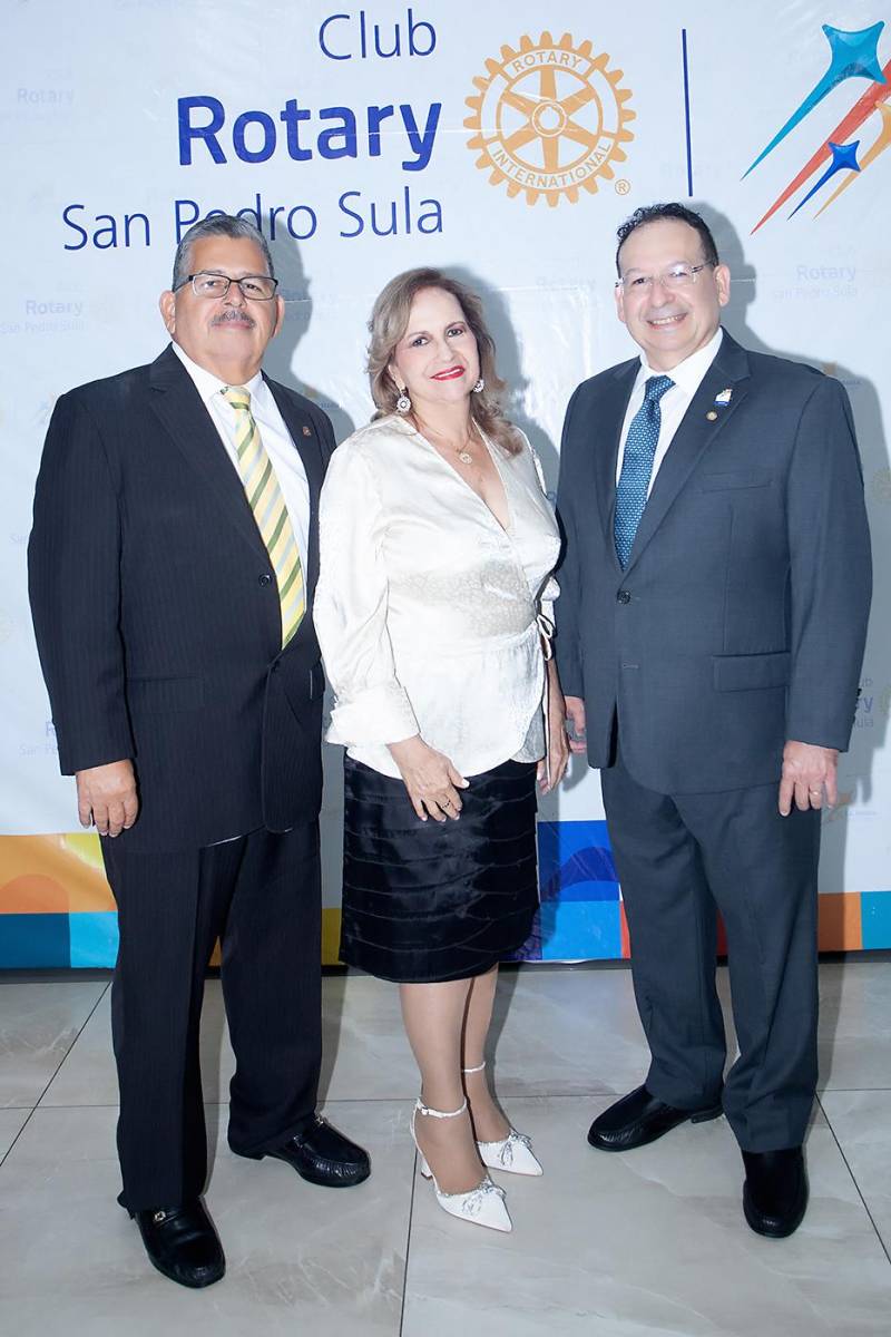 Los hermanos Bográn Moncada: Jorge, Patricia y Oscar.