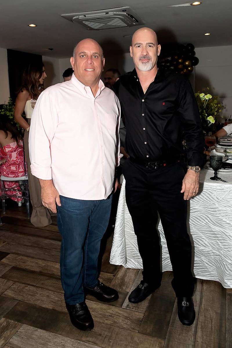 Roy Morales y Micha Schmidt