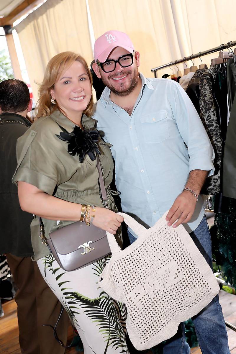 Ana Beatriz López y Lawin Paz.