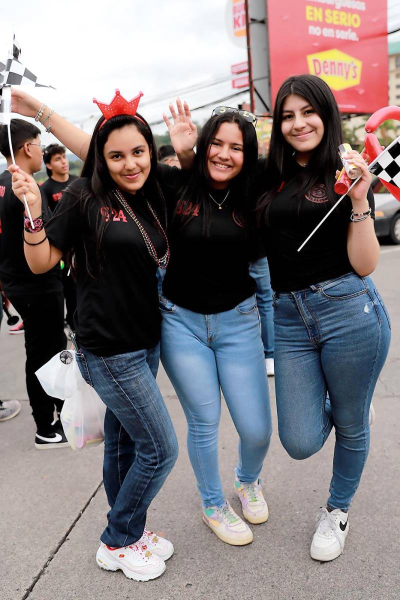 Ana Alfaro, Bianca Trejo y Alejandra Rodríguez 