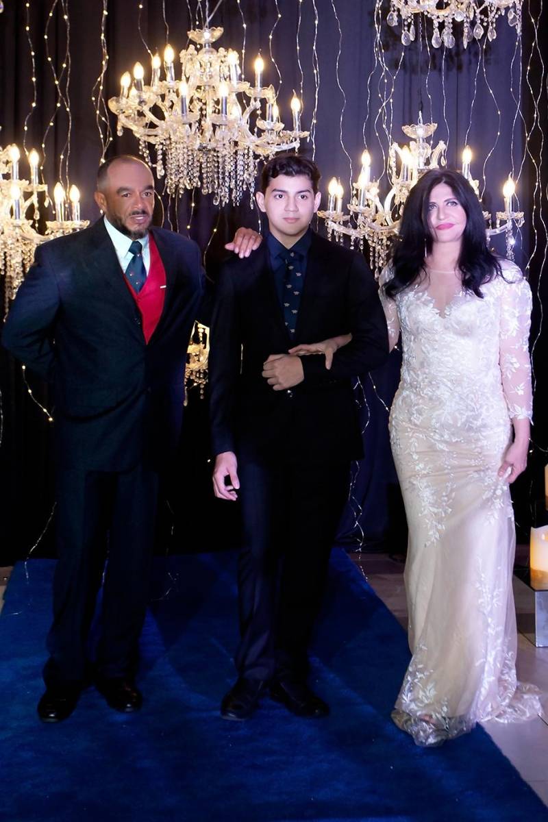 Nelson Coto y Norma Rubio con su hijo Carlos Daniel.