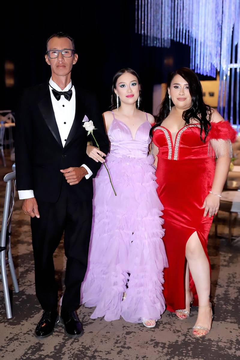 Desfile padres e hijos de la prom 2024 de Mayan School