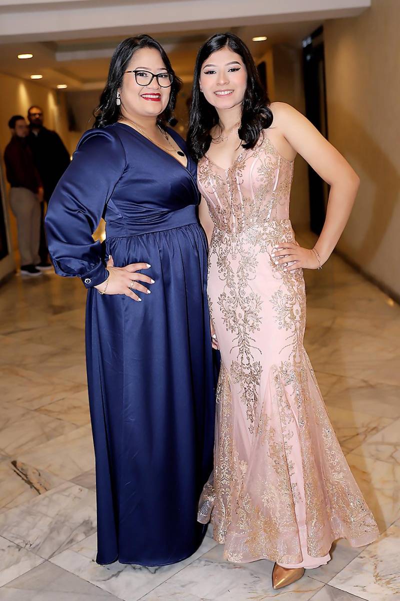 Fiesta de la prom 2024 de Mayan School