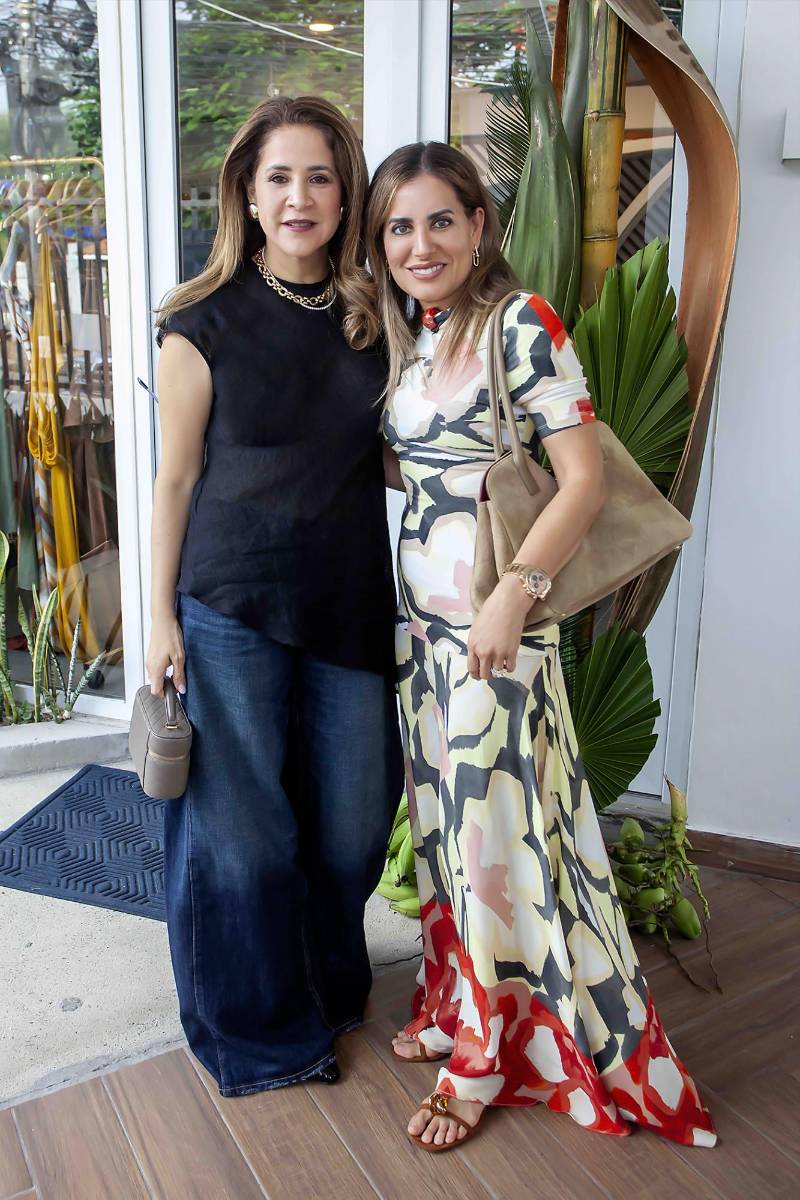 Giselle Tinoco y Erika Andonie. 