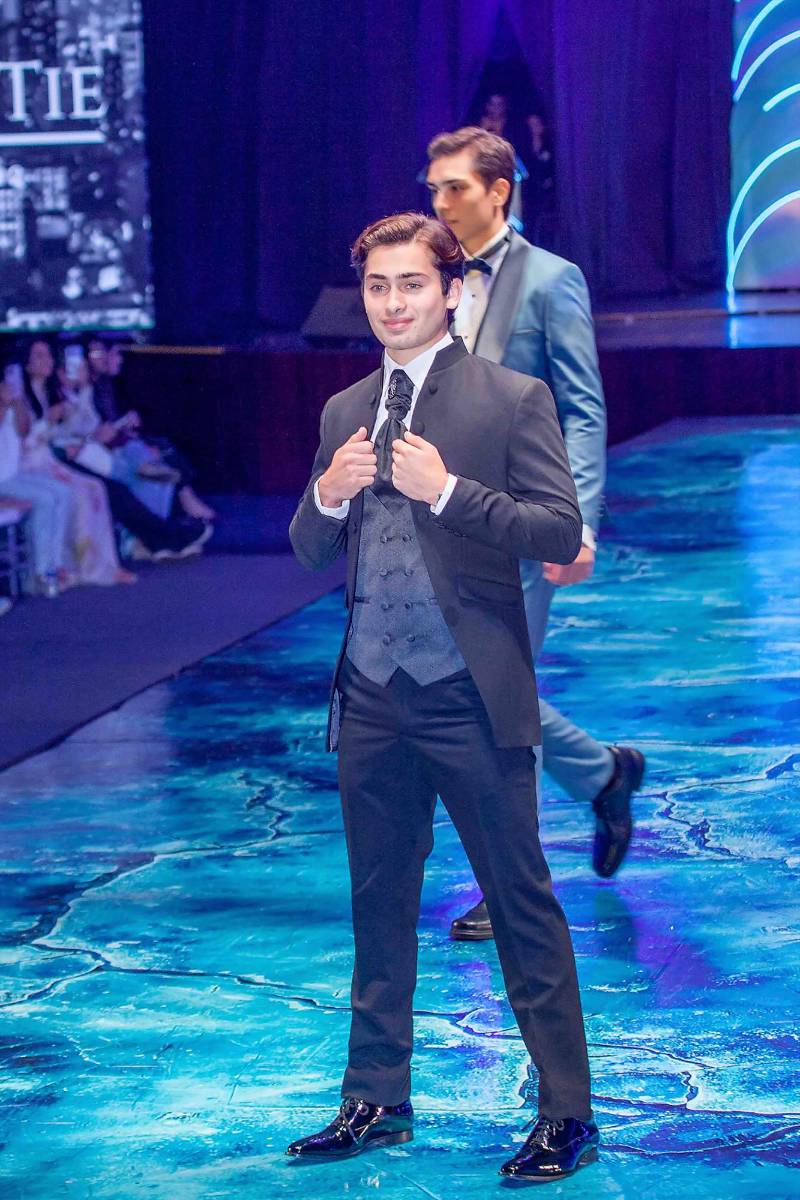 Senior Fashion Show 2026 de la Escuela Internacional Sampedrana, parte 2