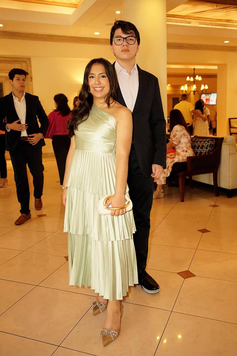 Isabella Medina y Javier Pagoaga.