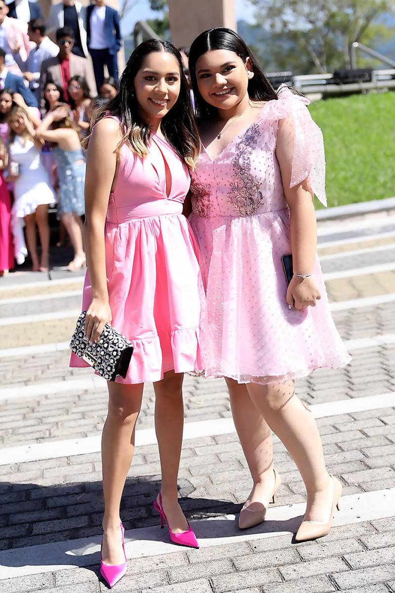 Nicole Perdomo y Laura Iscoa