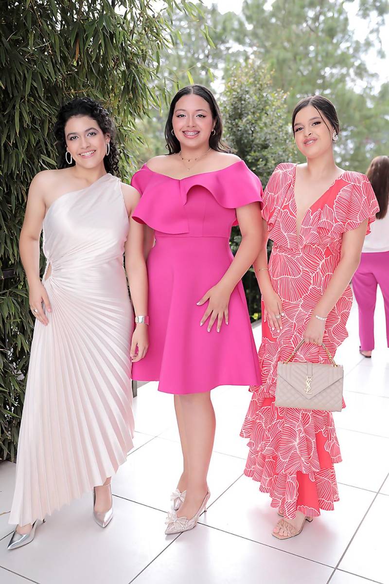María Fernanda Lagos, Julieta Sánchez y Andrea Madero.