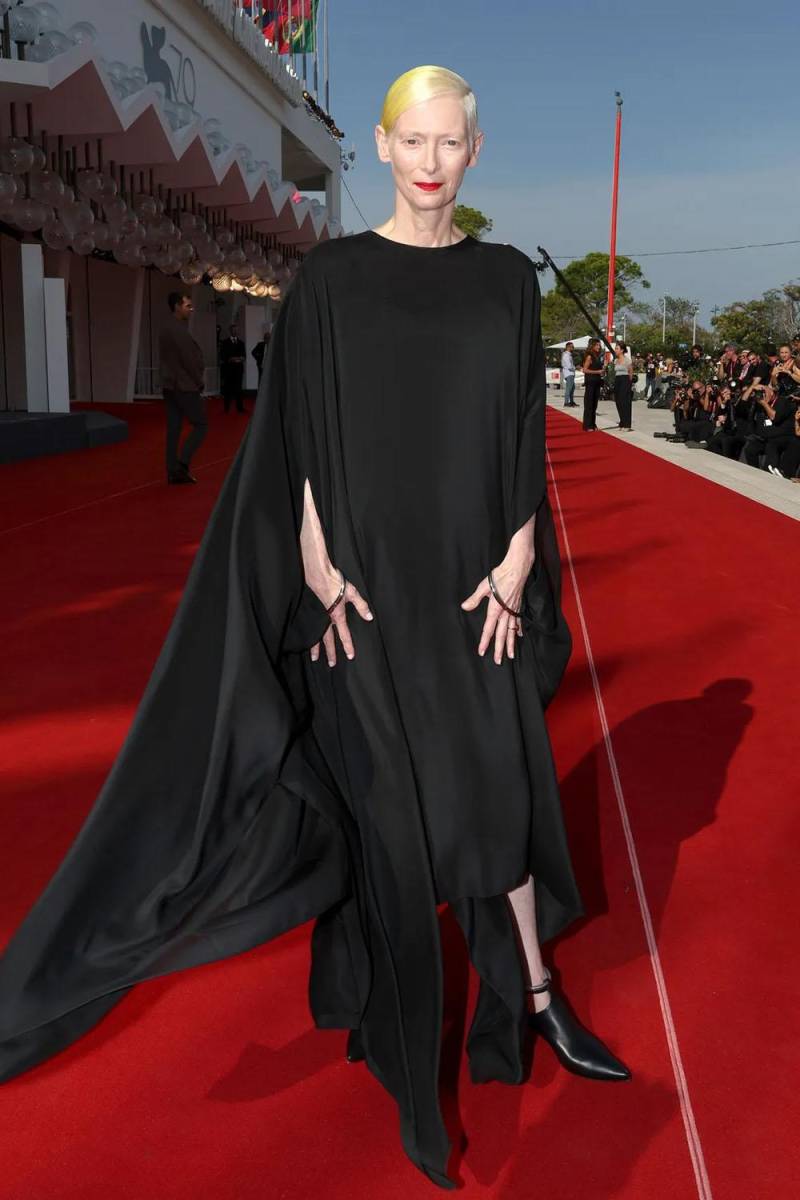 Tilda Swinton en Alaïa.