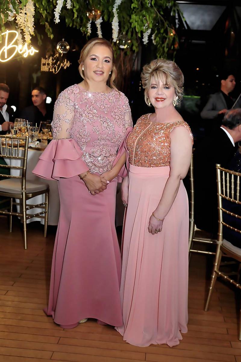 Lesbia de Merren y Daysi Ruth Martínez.