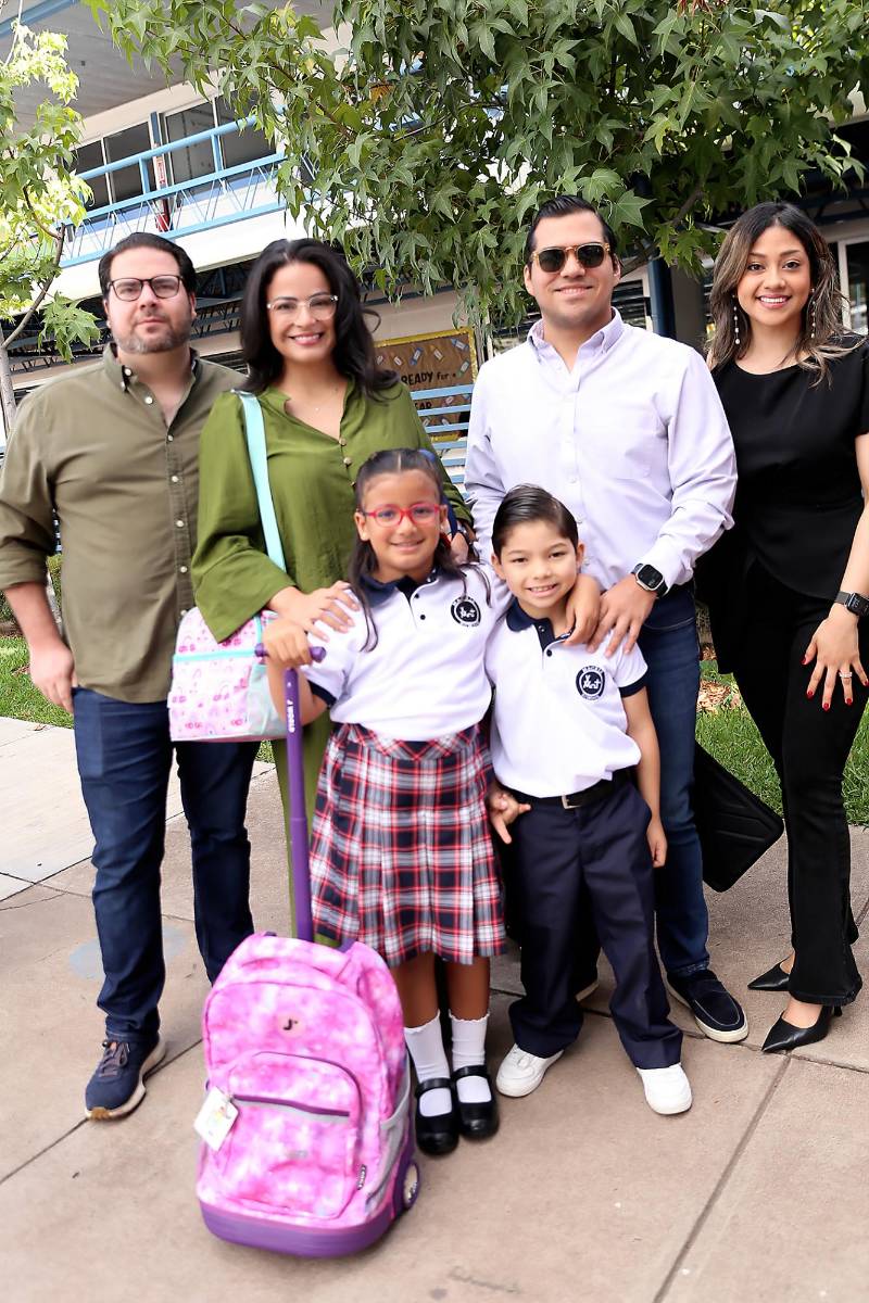 First Day of First Grade de Macris School