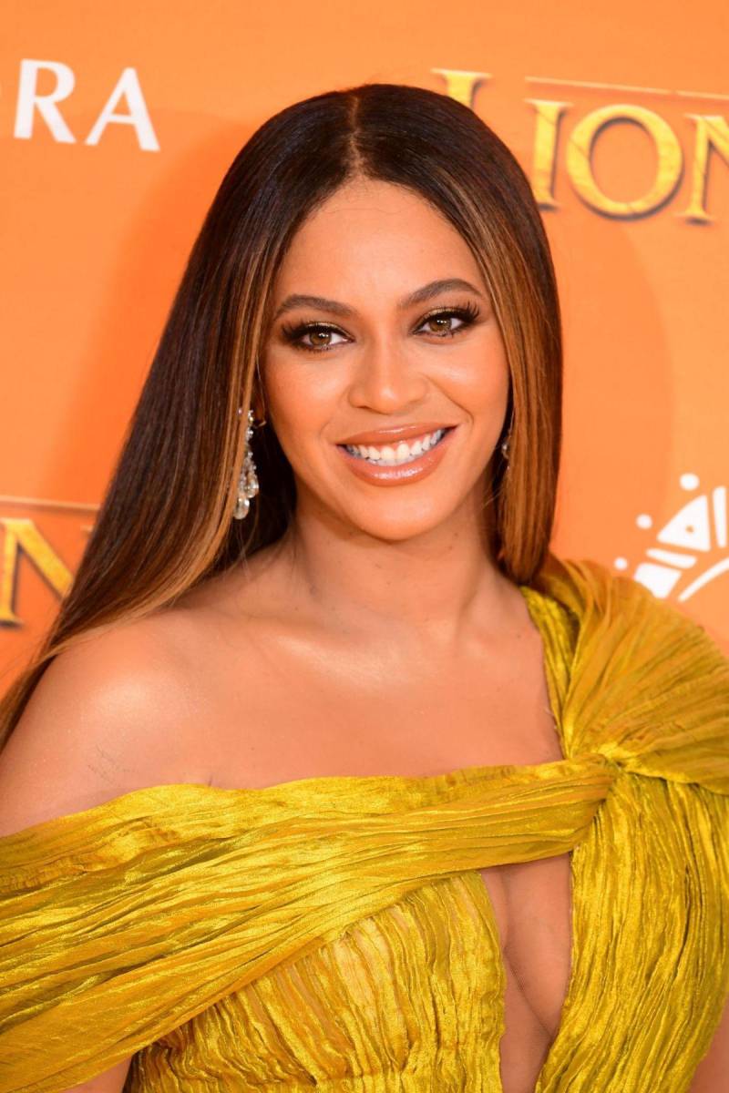  Irreplaceable de Beyonce es una canción que trata sobre el desamor y la infidelidad. Este hit puede servir mucho para las personas que necesiten empoderar se y dejar atrás a una pareja infiel. 