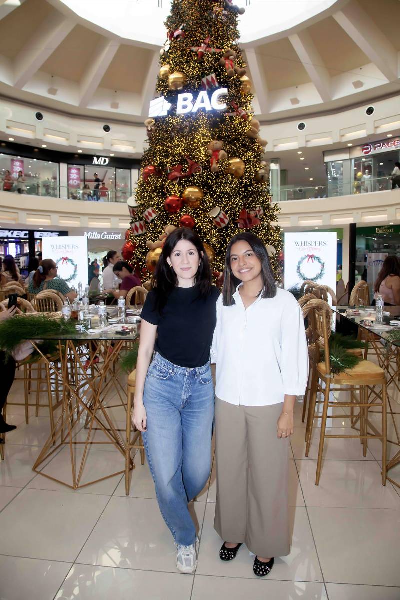 Alexandra Kattan y Vera Vásquez.