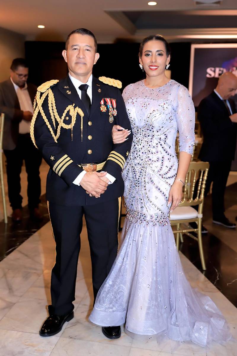 Invitados a la prom 2025 de DelCampo School