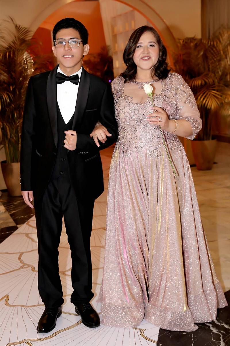 Sady Padilla y su madre Scarlet Escobar. 