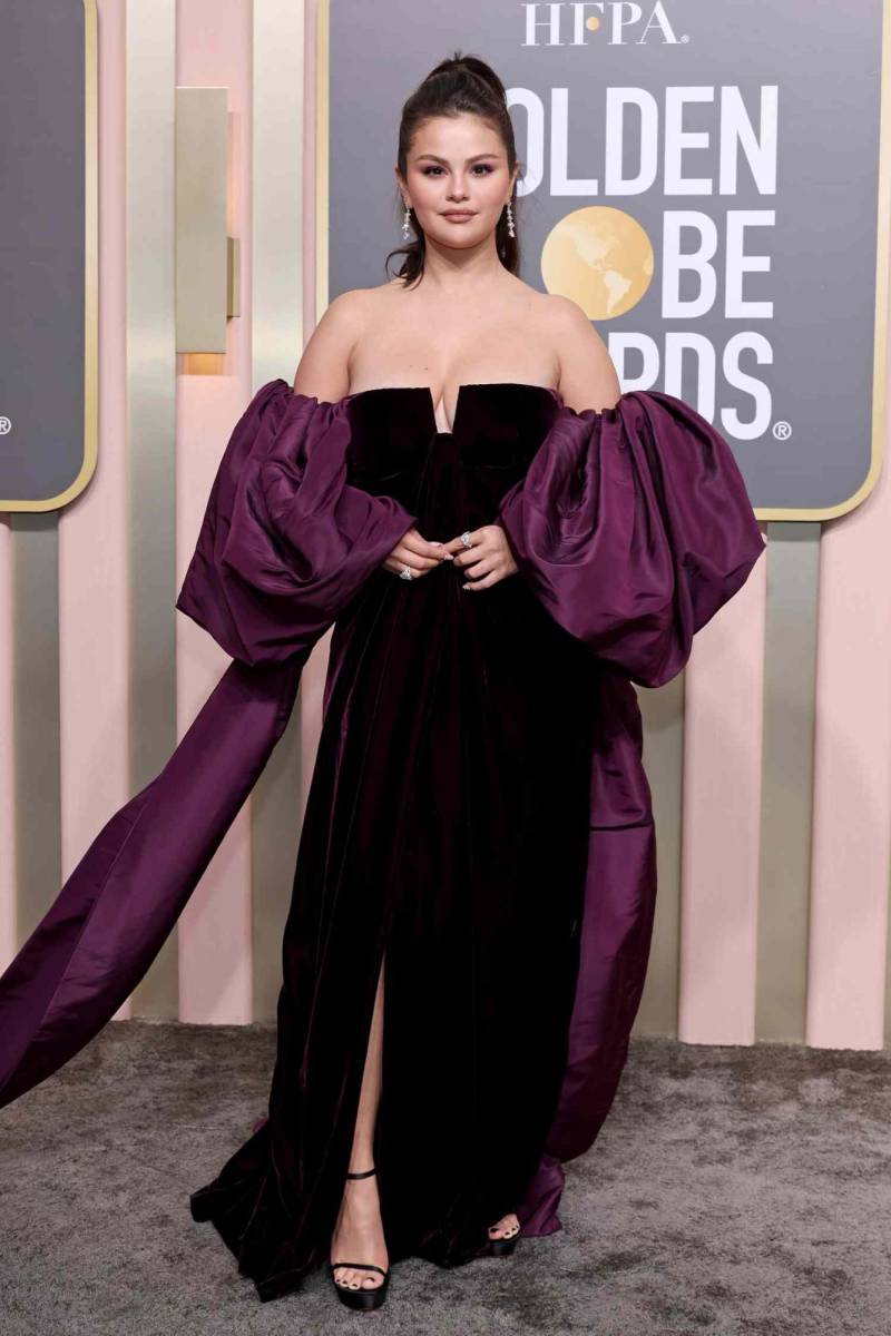 Selena Gómez (@selenagomez)Seguidores: 398 millones