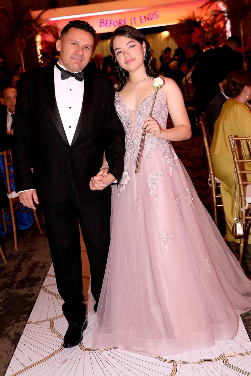 Rocio Dávila y su padre José Dávila. 