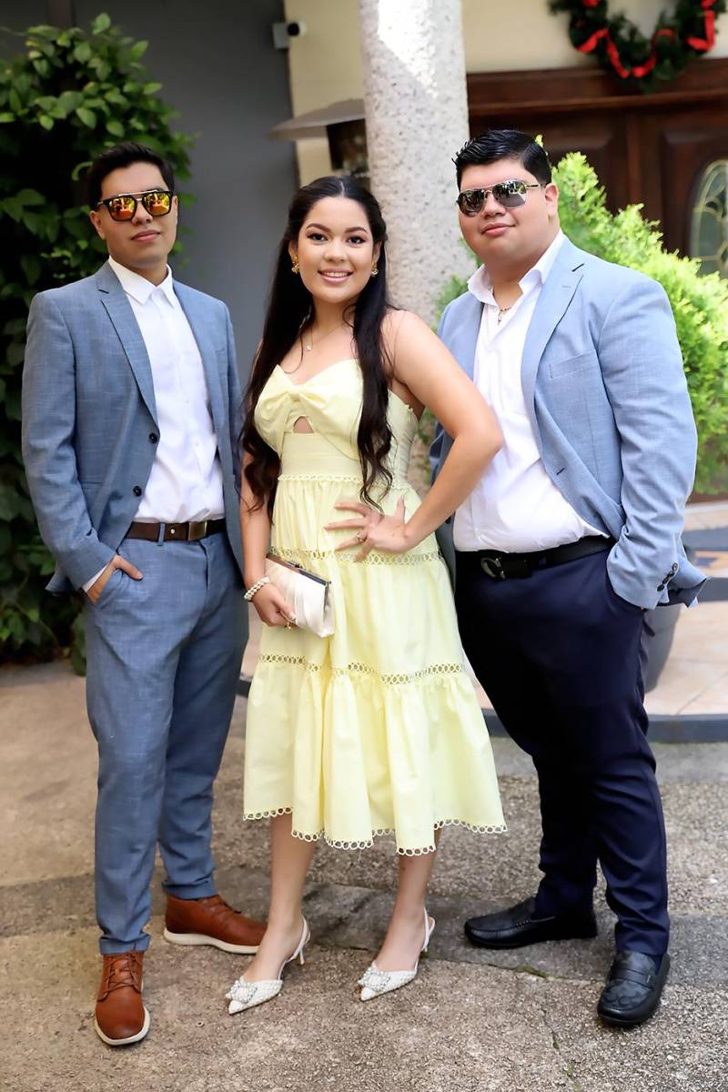 Diego Molina, Andrea Galindo y Ricardo Molina